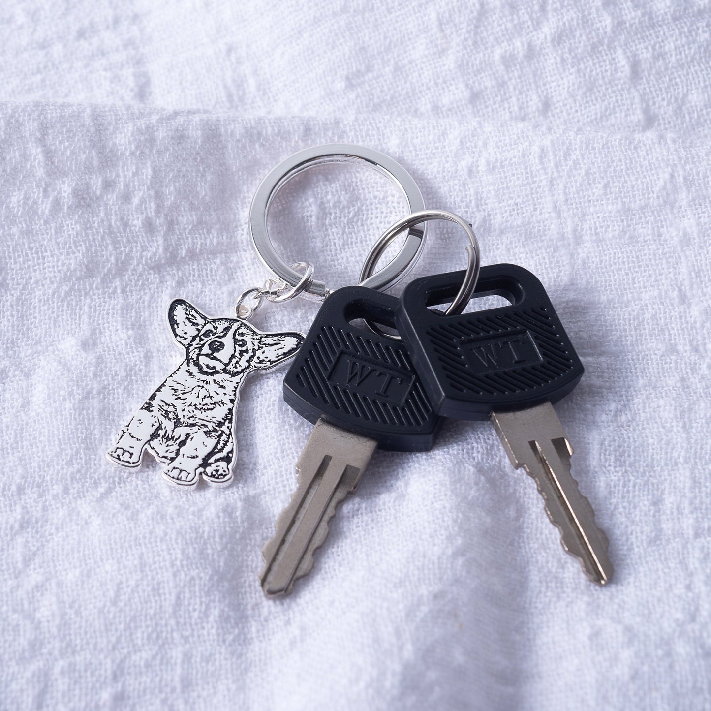 Pet Cutout Keychain - troveclaw